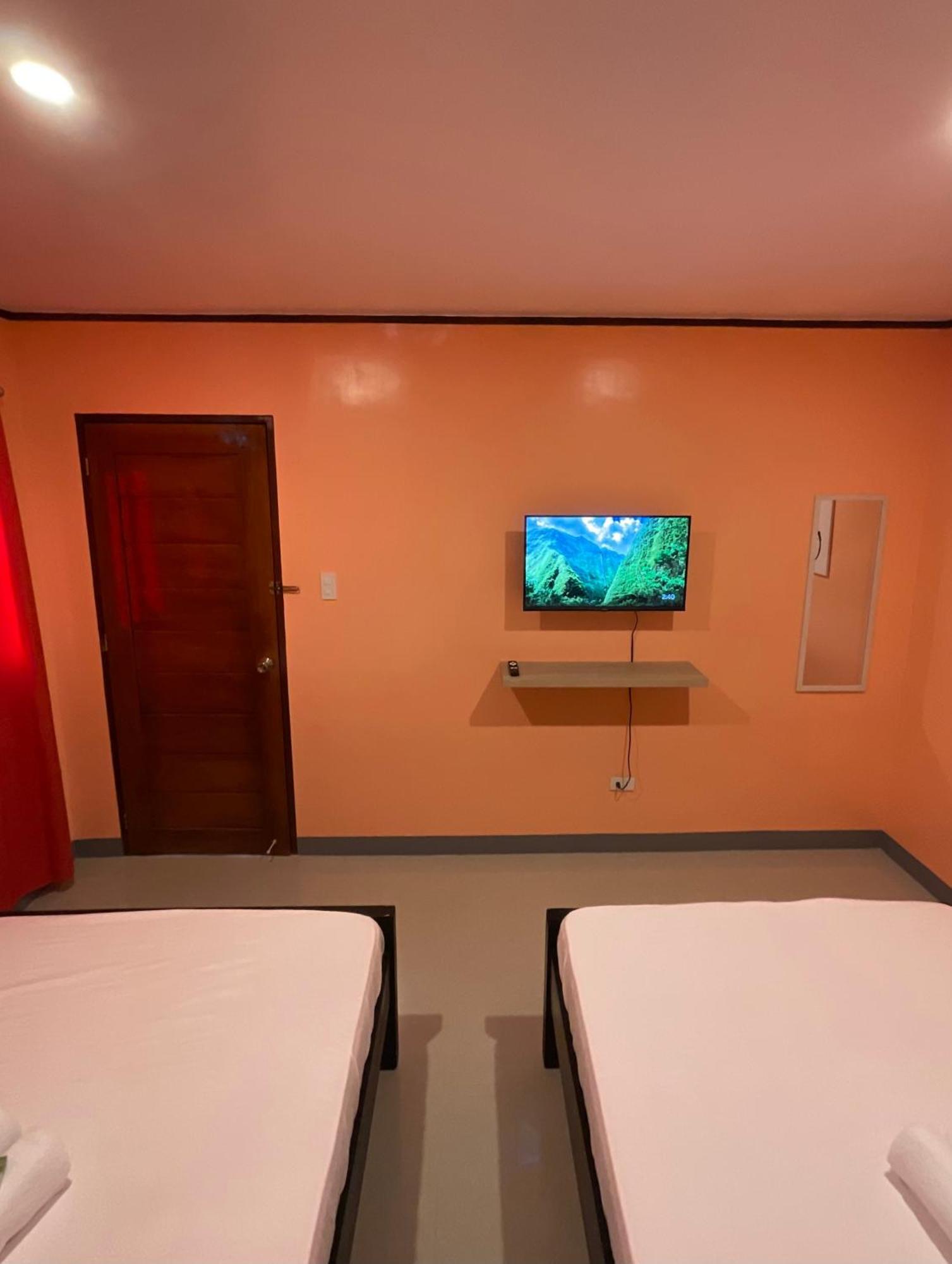 Halajo Bnb Transient Лаоаг Номер фото