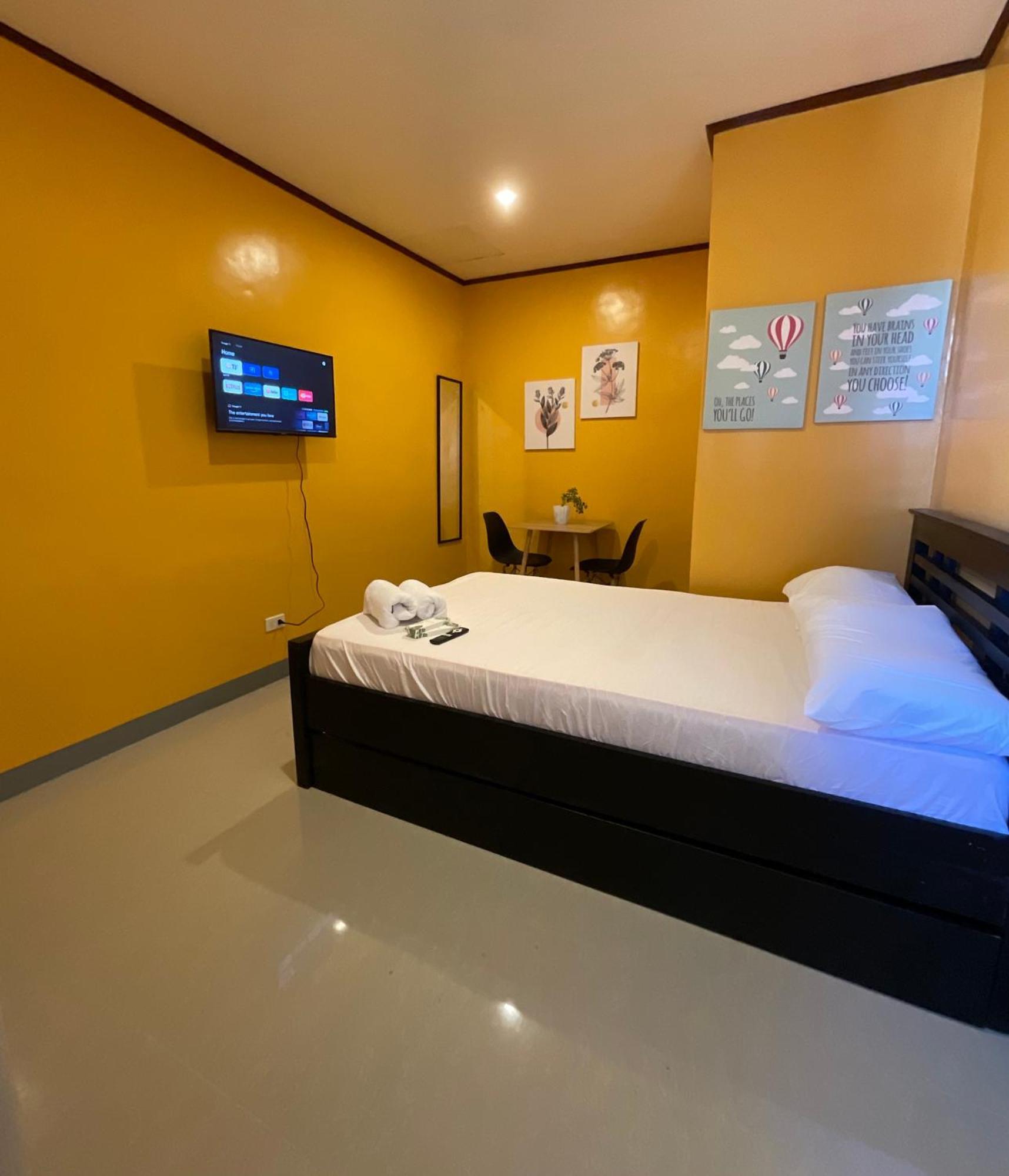Halajo Bnb Transient Лаоаг Номер фото